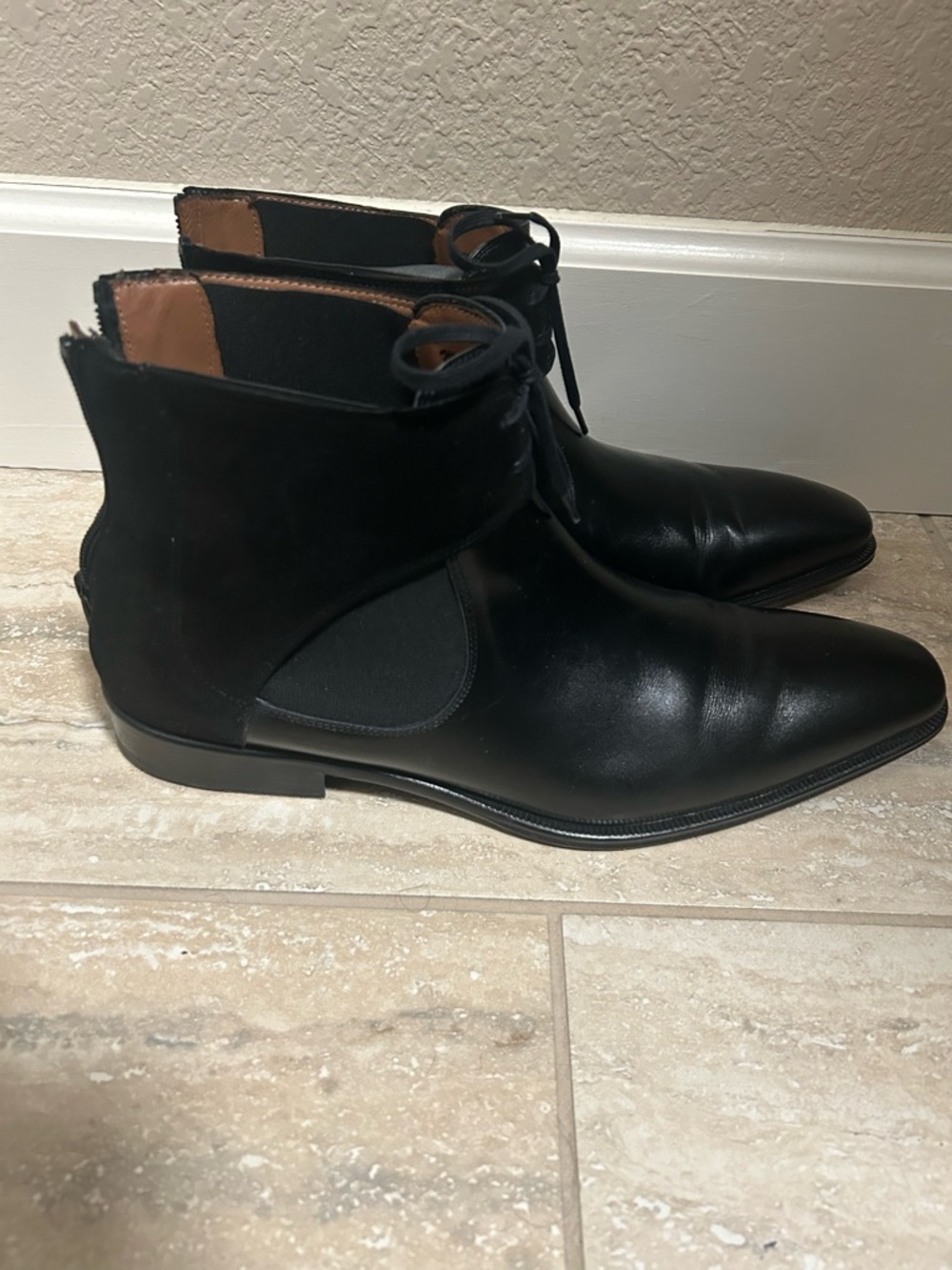 Mezlan Black Leather & Suede Chukka Boots